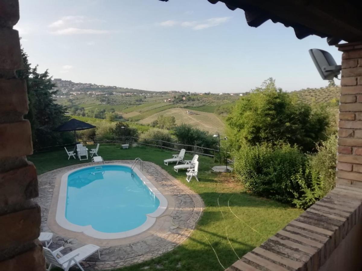 Villa Casalustro Città Sant'Angelo Exterior foto