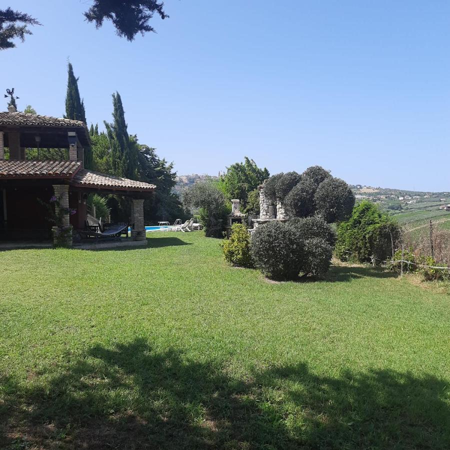 Villa Casalustro Città Sant'Angelo Exterior foto
