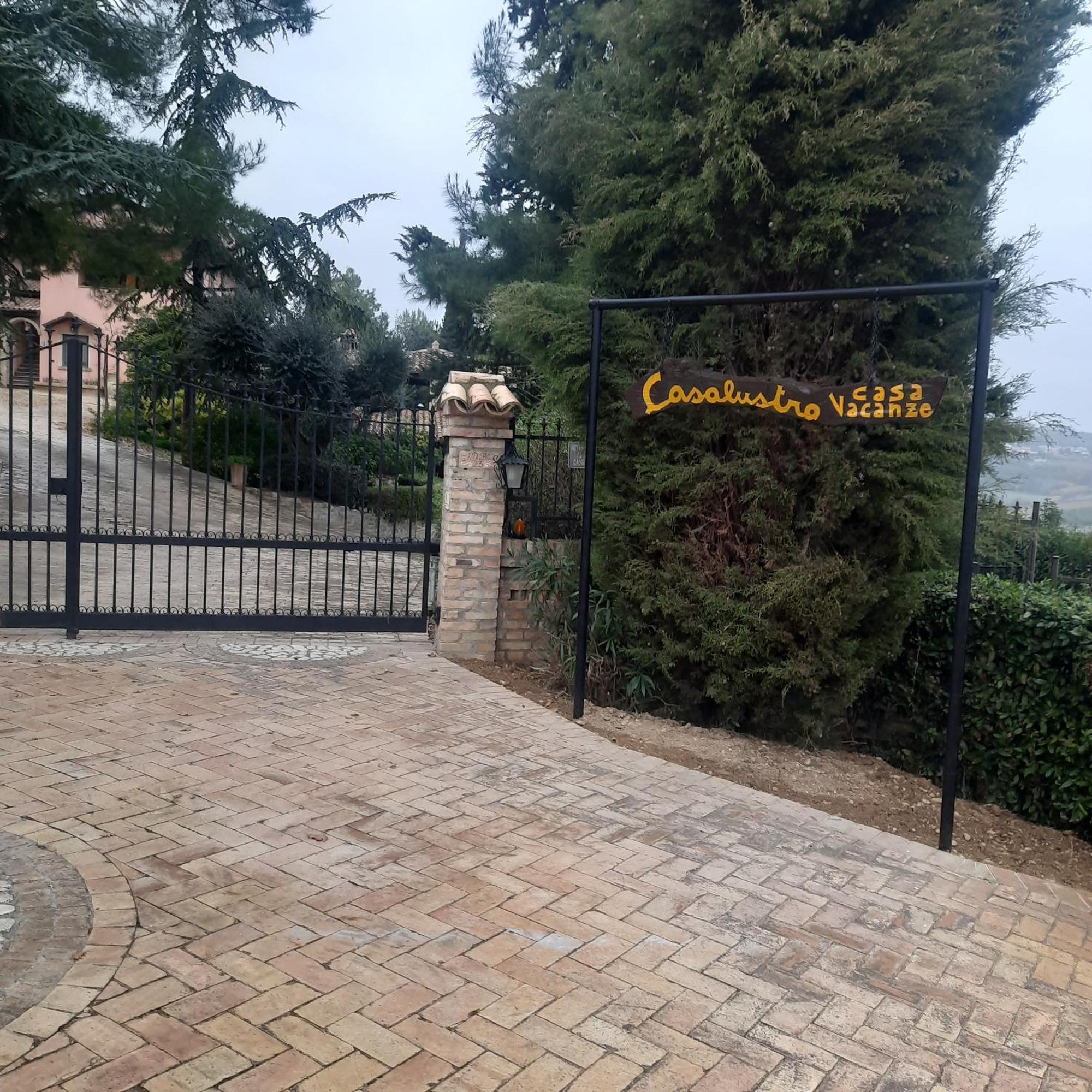 Villa Casalustro Città Sant'Angelo Exterior foto